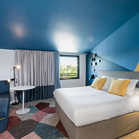 Hotel Radisson Aix En Provence 4*