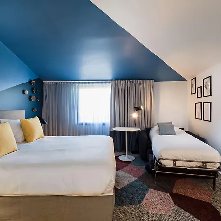 Radisson Aix En Provence 4*